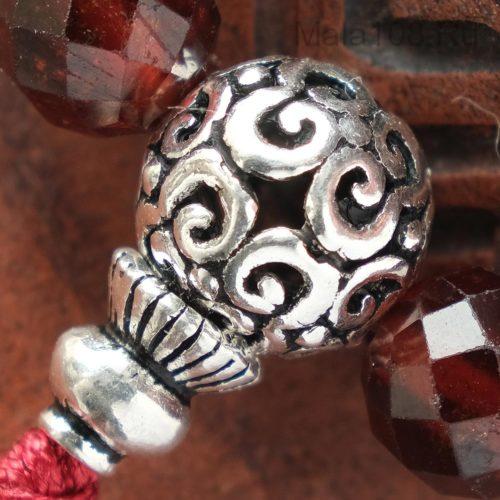 Буддийские четки-браслет из граненого граната 27 бусин