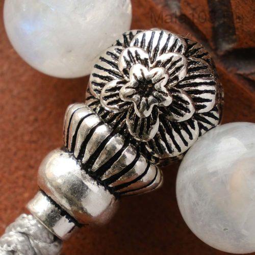 Изящные буддийские четки-браслет из лунного камня 27 бусин