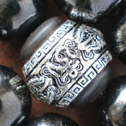 Крупные буддийские четки из гагата 108 бусин с серебряной Дзи