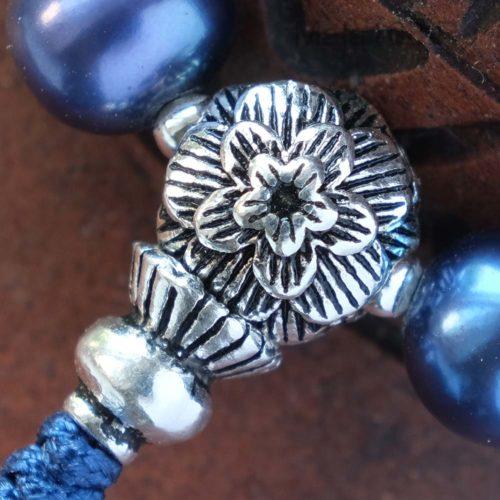 Буддийские четки-браслет из синего жемчуга с серебряной гуру
